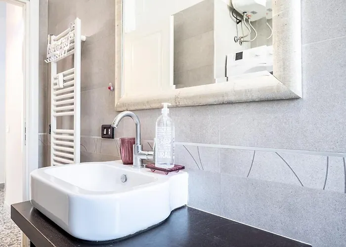 Sweet I Elegance And Authenticity Apartment